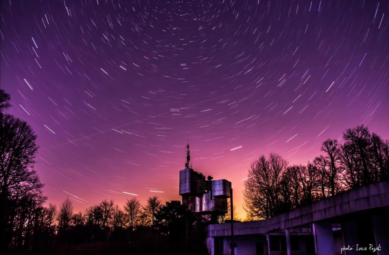Gasthaus Ruralna Kuca Za Odmor Kablarovo Brdo Krnjak Exterior foto