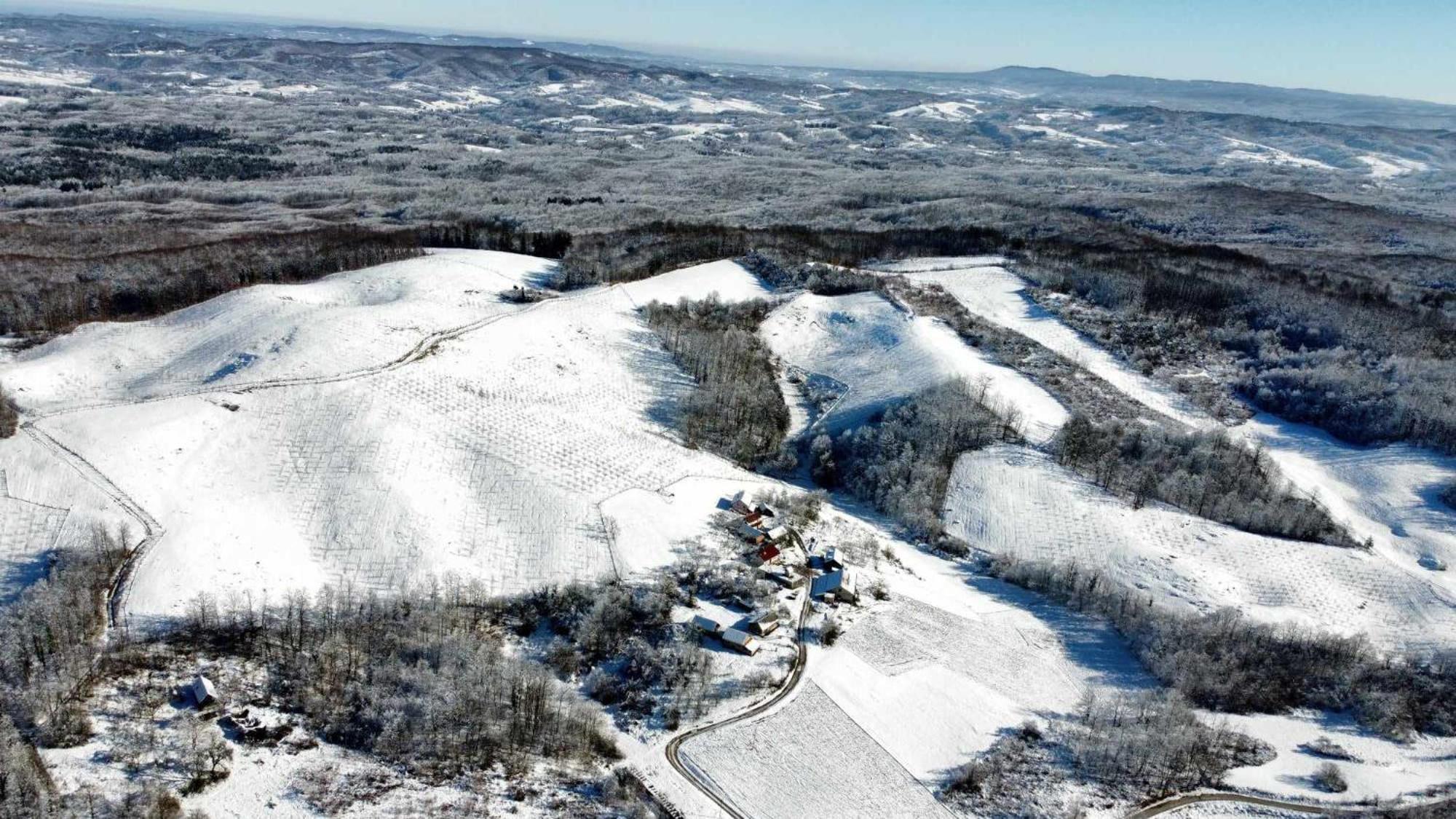 Gasthaus Ruralna Kuca Za Odmor Kablarovo Brdo Krnjak Exterior foto